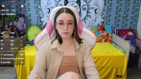 Snapshot of sweet_frosty chatting on 03.12.25 Alice online show from 03.12.25