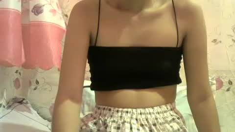 Snapshot of sweet_gamella chatting on 01.14.25 Gael online show from 01.14.25