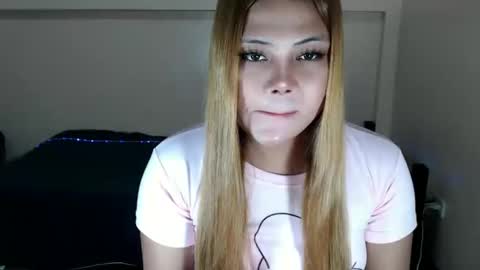 sophia daisy  online show from 01.09.25