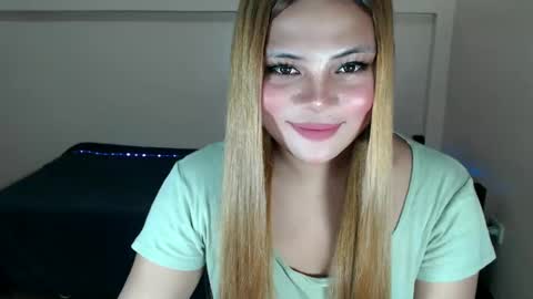 sophia daisy  online show from 01.14.25