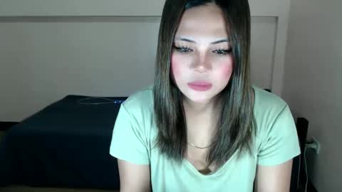 sophia daisy  online show from 01.22.25
