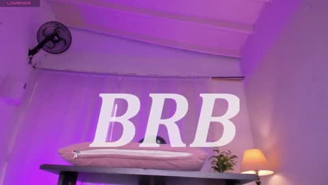 Snapshot of sweet_kahia chatting on 12.27.24 Diana online show from 12.27.24