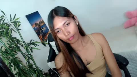 Snapshot of sweet_lady14 chatting on 03.11.25 sweet_lady14 online show from 03.11.25