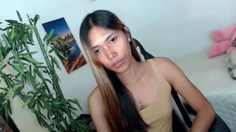 Snapshot of sweet_lady14 chatting on 03.11.25 sweet_lady14 online show from 03.11.25