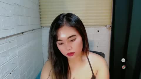 Snapshot of sweet_laika chatting on 01.19.25 LAIKA online show from 01.19.25