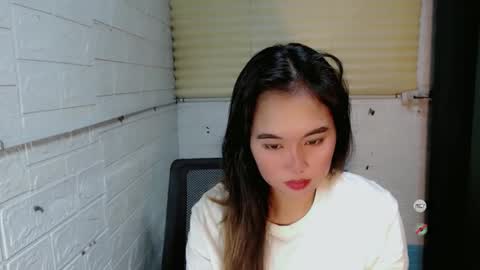 Snapshot of sweet_laika chatting on 02.07.25 LAIKA online show from 02.07.25