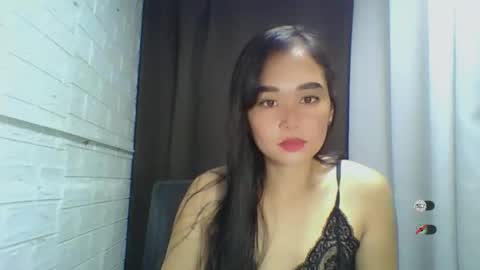 Snapshot of sweet_laika chatting on 09.15.25 LAIKA online show from 09.15.25