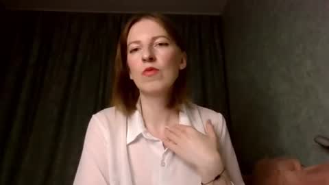 sweet_lilbunny online show from 11.29.25