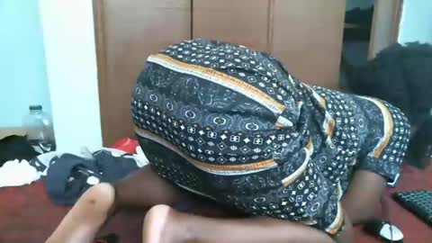 Snapshot of sweet_lilianah chatting on 12.25.24 sweet_lilianah online show from 12.25.24