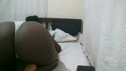 Snapshot of sweet_lilianah chatting on 02.14.25 sweet_lilianah online show from 02.14.25