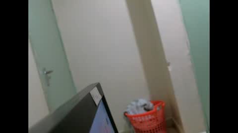 Snapshot of sweet_lilianah chatting on 02.24.25 sweet_lilianah online show from 02.24.25