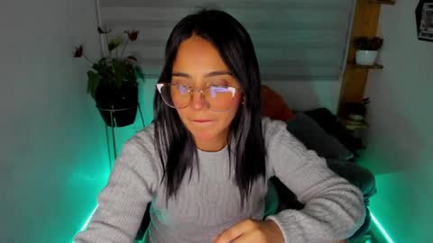 Lina online show from 04.15.26