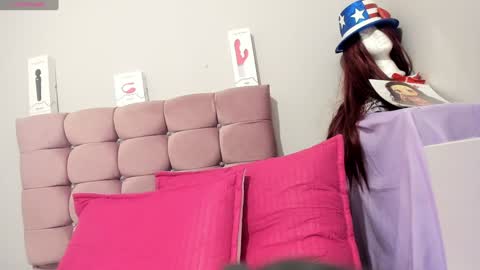 Snapshot of sweet_miiaa chatting on 12.02.24 Mia Johns online show from 12.02.24