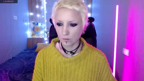 sweet_n_strong online show from 12.14.25