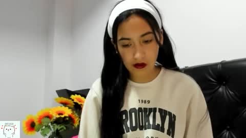 Nhaomy online show from 11.15.25