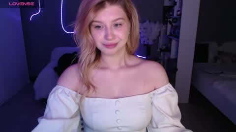sweet_nicole_333 online show from 05.29.26