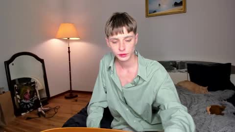 kira online show from 12.20.24