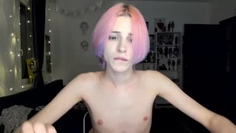 kira online show from 10.19.25