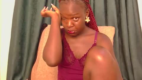 sweet peachy online show from 03.17.26