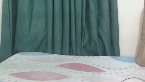 sweet peachy online show from 03.29.26