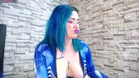  LAUREN  online show from 02.20.25
