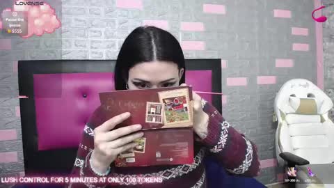  LAUREN  online show from 09.11.25