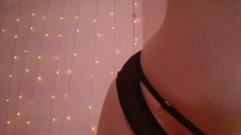 Snapshot of sweet_rosely chatting on 01.16.25 Sweet Rosely online show from 01.16.25
