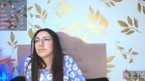 Snapshot of sweet_sammy_7 chatting on 02.10.25 Sammy Lauren online show from 02.10.25