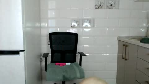 Snapshot of sweet_sandra_1 chatting on 06.27.26 Sandra online show from 06.27.26