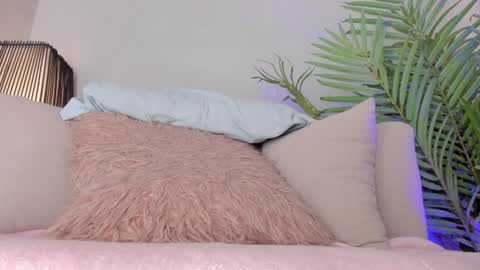 Snapshot of sweet_skiinny chatting on 12.02.24 Adeline online show from 12.02.24