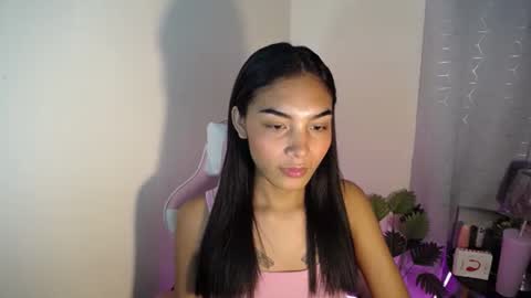 Snapshot of sweet_trishaxx chatting on 11.09.25 Trisha online show from 11.09.25