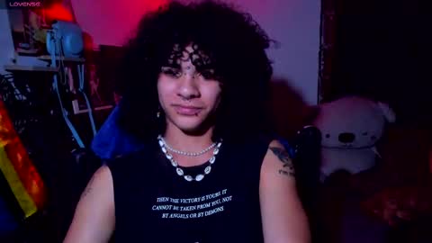 Steven independent model online show from 02.11.25