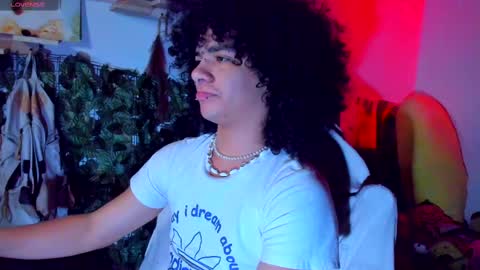 Steven independent model online show from 03.05.25