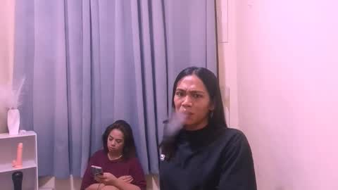 sweet_xyrielxx online show from 02.08.26