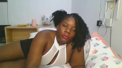 Snapshot of sweetafricangal chatting on 12.08.24 NASHA online show from 12.08.24