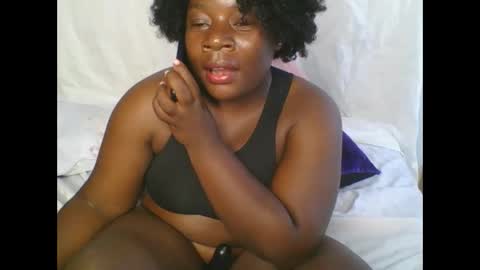 Snapshot of sweetafricangal chatting on 01.11.25 NASHA online show from 01.11.25