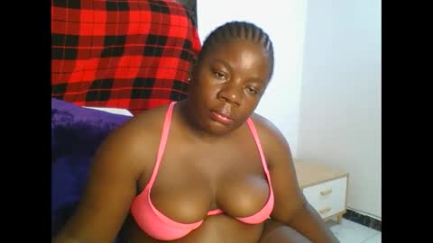 Snapshot of sweetafricangal chatting on 01.12.25 NASHA online show from 01.12.25