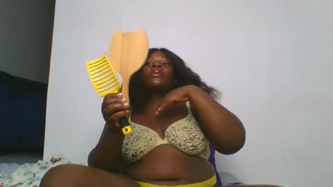 Snapshot of sweetafricangal chatting on 01.16.25 NASHA online show from 01.16.25