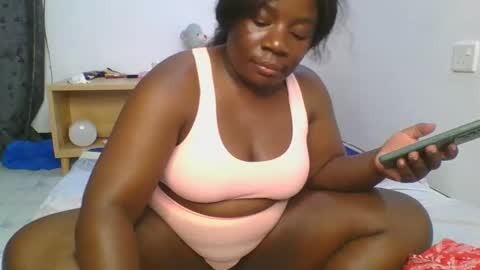 Snapshot of sweetafricangal chatting on 01.18.25 NASHA online show from 01.18.25
