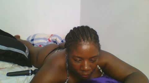 Snapshot of sweetafricangal chatting on 02.10.25 NASHA online show from 02.10.25