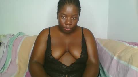 Snapshot of sweetafricangal chatting on 02.12.25 NASHA online show from 02.12.25