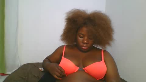Snapshot of sweetafricangal chatting on 02.26.25 NASHA online show from 02.26.25