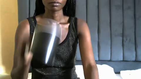 LIANAH online show from 03.05.25