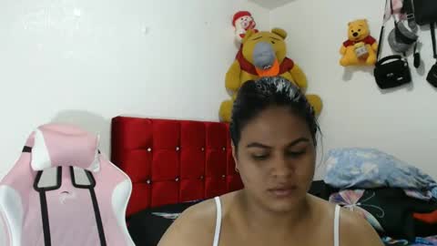 Snapshot of sweetalmaa chatting on 01.11.25 Alma online show from 01.11.25