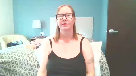 Snapshot of sweetandnaughty123 chatting on 10.10.25 sweetandnaughty123 online show from 10.10.25