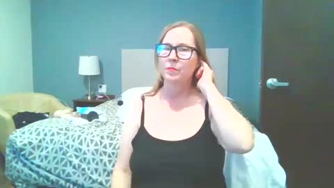 Snapshot of sweetandnaughty123 chatting on 10.20.25 sweetandnaughty123 online show from 10.20.25