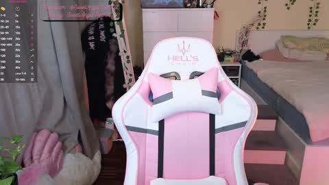 SweetAngel Striptease online show from 09.18.25