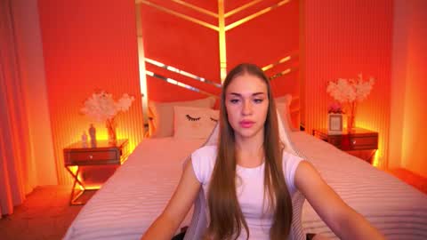 SweetAngellic online show from 10.17.25