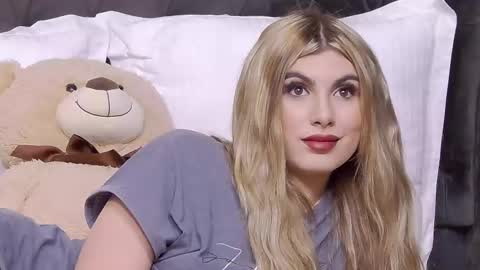 Anisia online show from 09.25.25