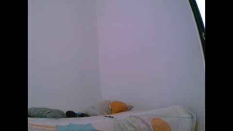 Snapshot of sweetapril_1991 chatting on 09.14.25 sweetapril_1991 online show from 09.14.25